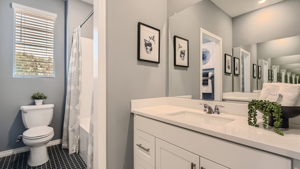 Residence 2 Bathroom 2