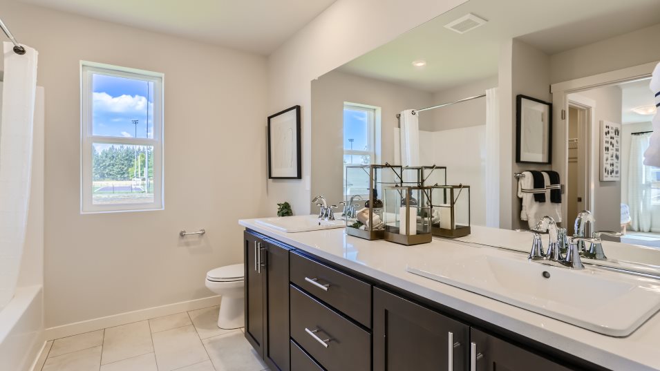 Charlotte Bathroom 2