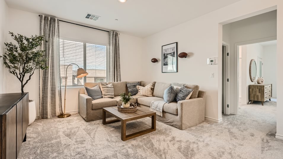 Rhett Loft