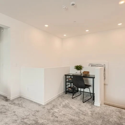 Rhett Loft