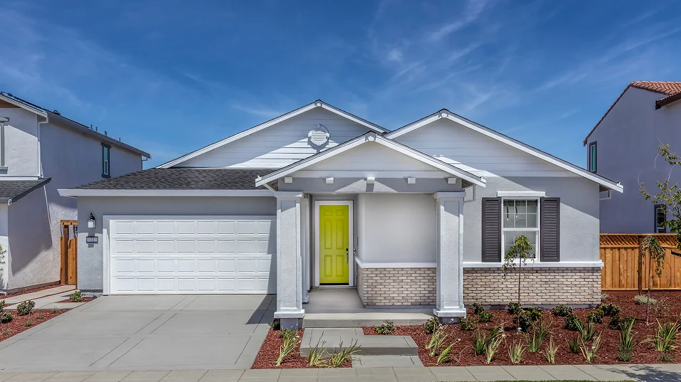 Mezzano Lakeshore Res1 Exterior 1of2