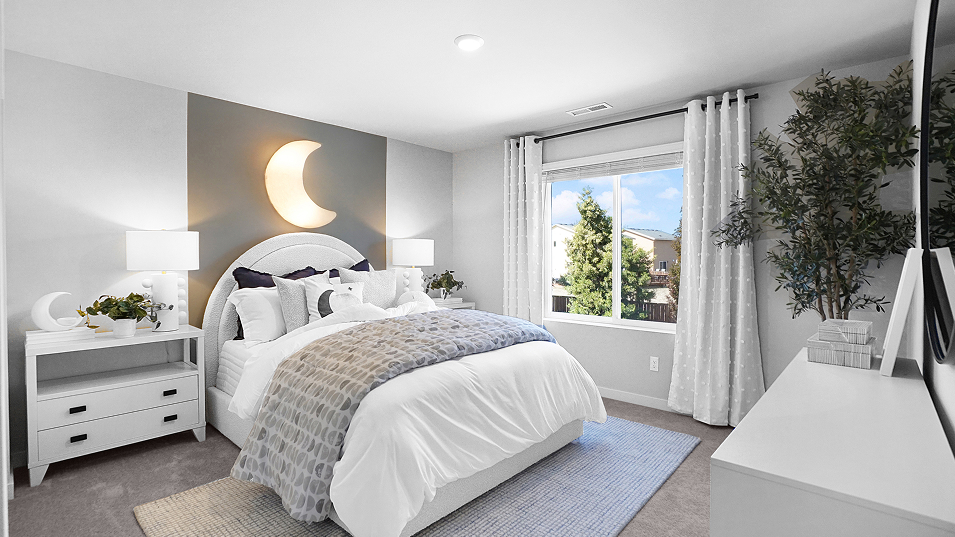 2213 Hillsdale Bed2 2of2 F2