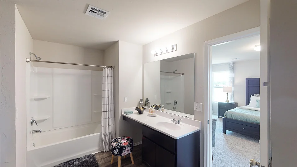 Taylor Core K310 Kinsley II Owners Bath 1of2 5 19 25
