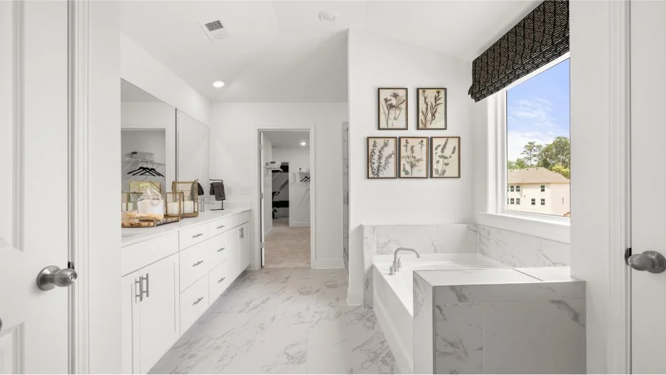 Magnolia Owners Bathroom