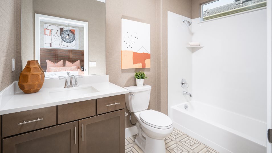 Residence 1712 Bathroom 2