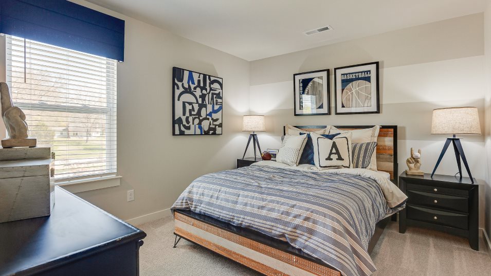 Vineyard-Grove Classic Collection Primrose Bedroom 3