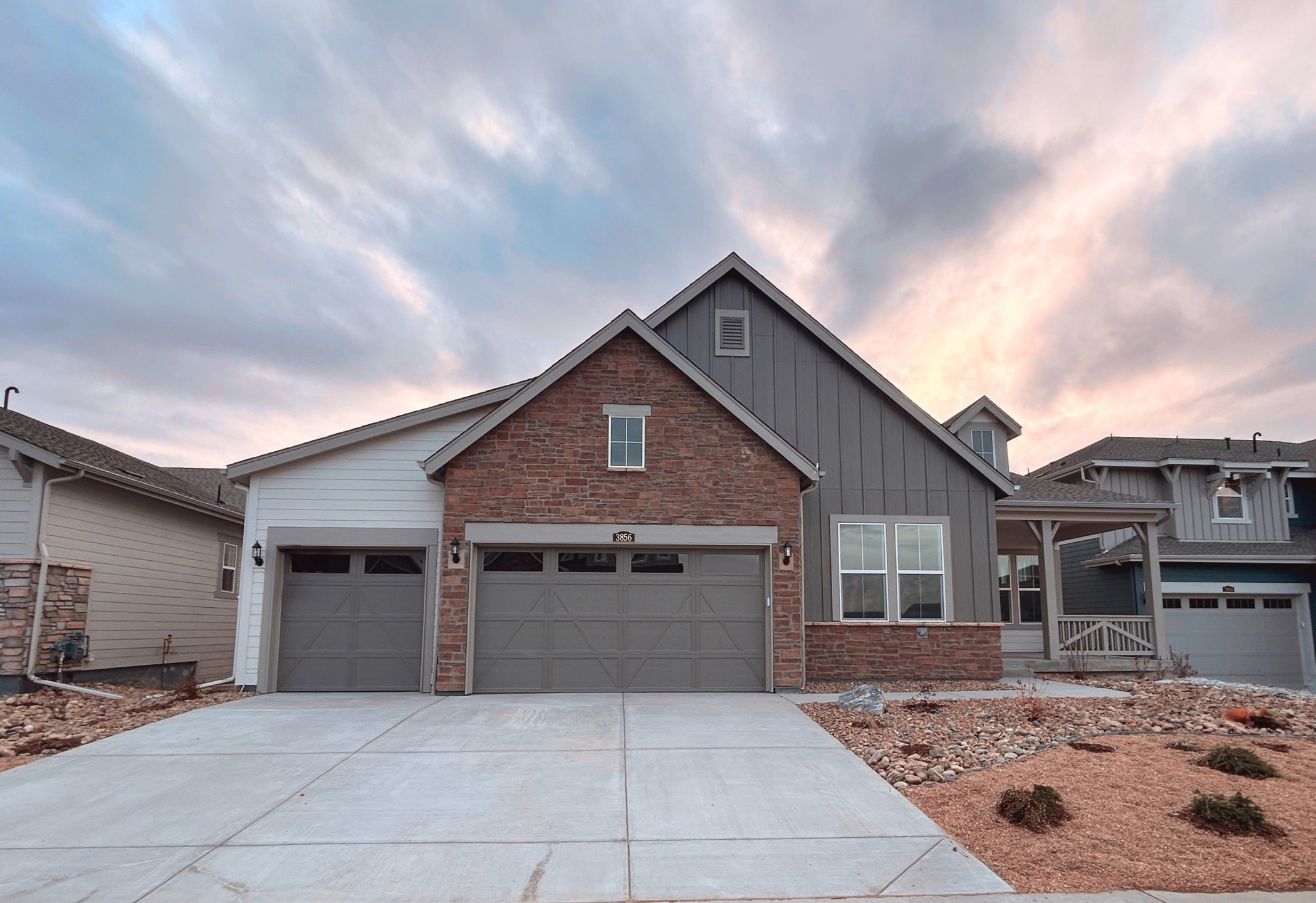 3856 Treadway Exterior