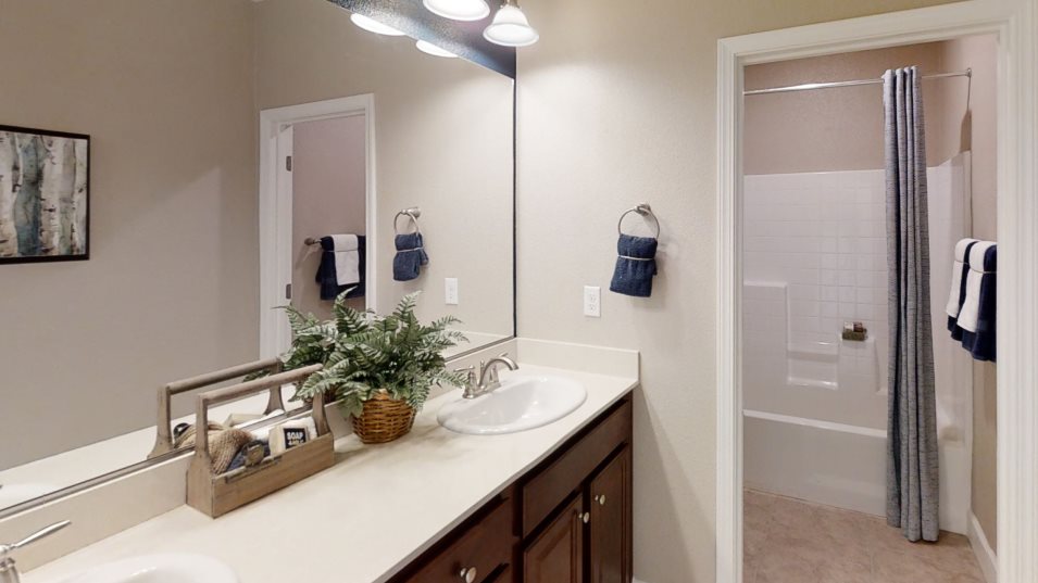 Pele at Pioneer Meadows The Bolero Bathroom 2