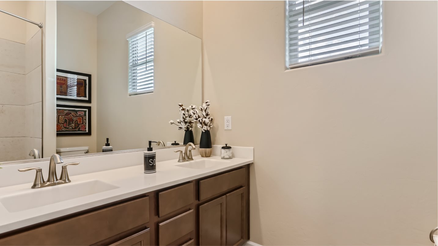 Outlander Bath 2