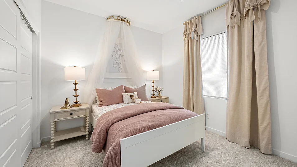 3000 Bobby Bed3 1of2 F2 Base2