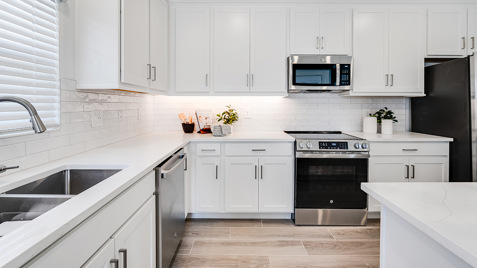2411 Flagler Kitchen 3of4 F2 Base3
