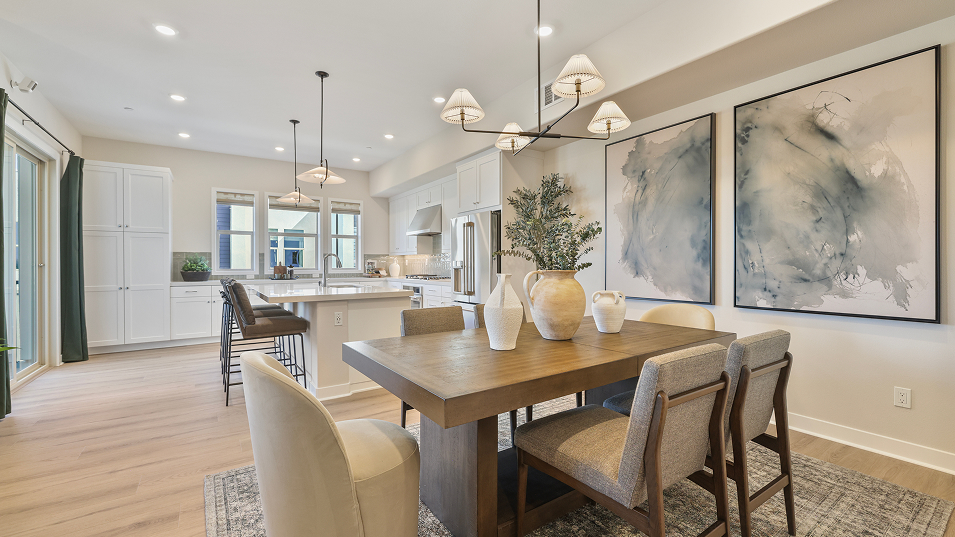 Crest Metro Heights Res2 X Dining 2of3 F2