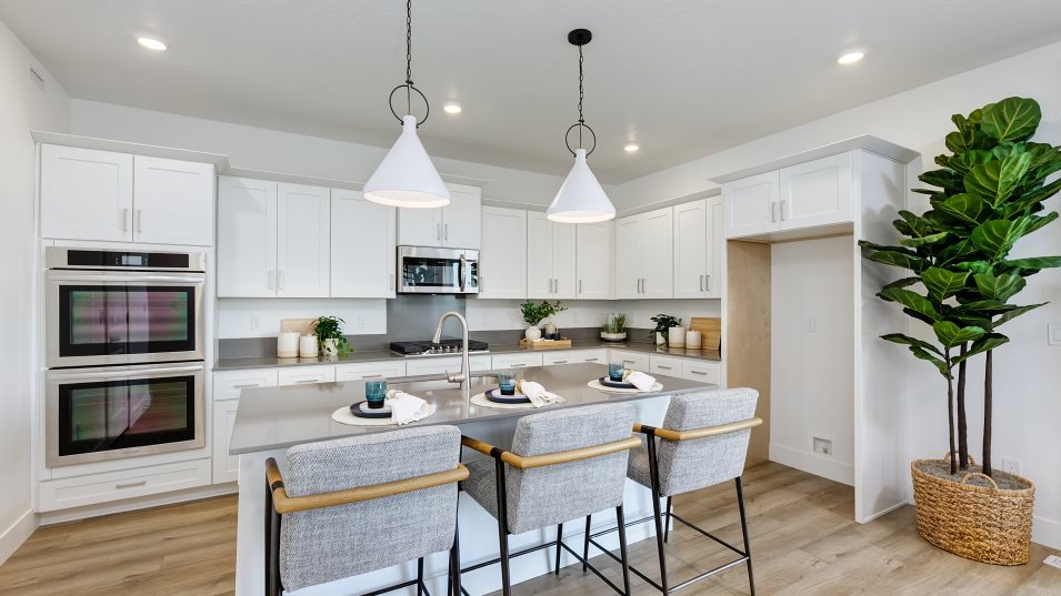 Plan 2542 Kitchen