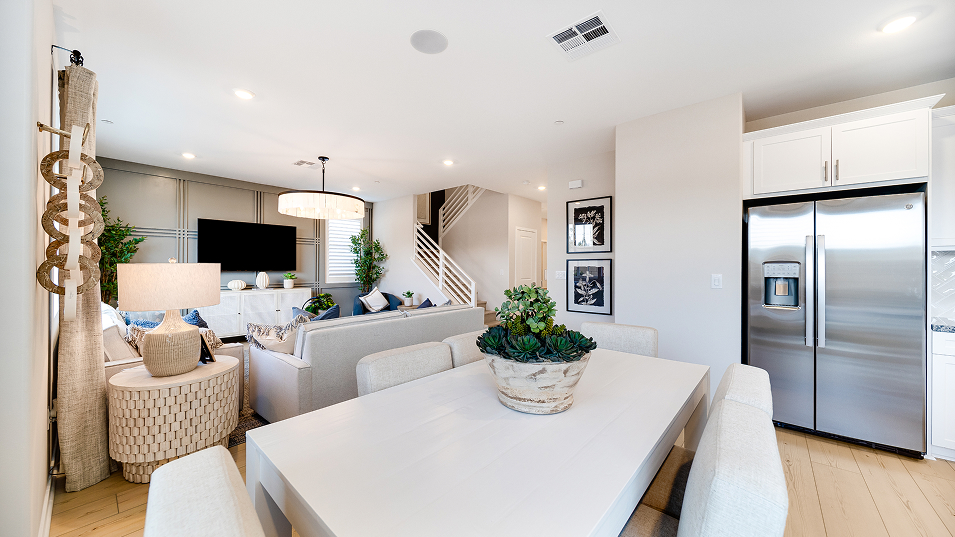 Glennview Springhill Res3 Dining 1of2 F1