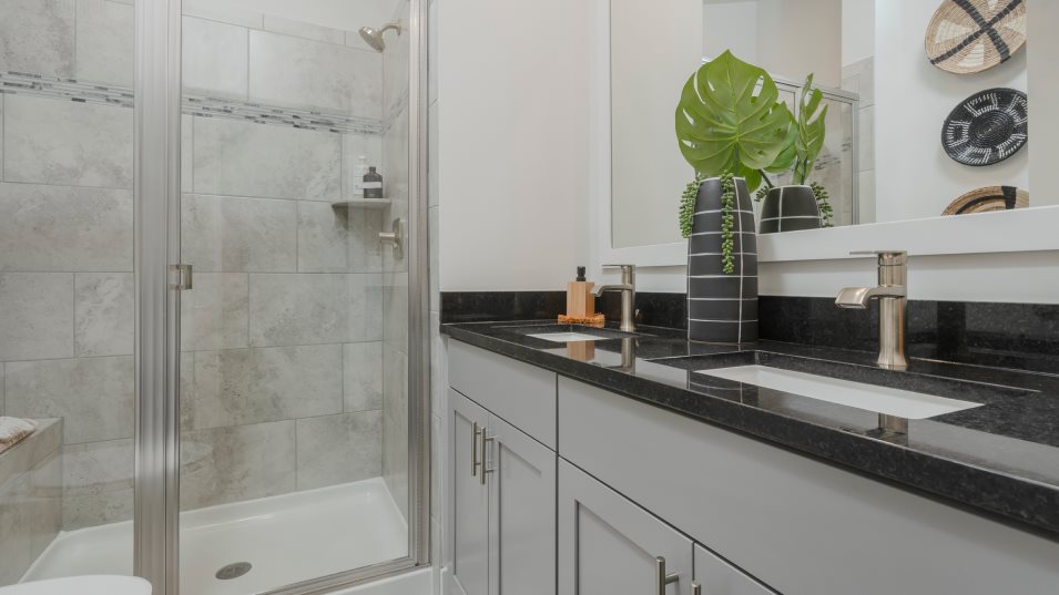 Tydings II FL Owner's Suite Bathroom