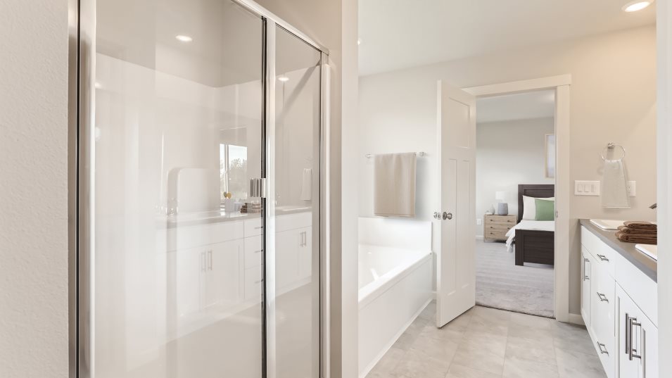 Cypress Owner's Suite Bathroom