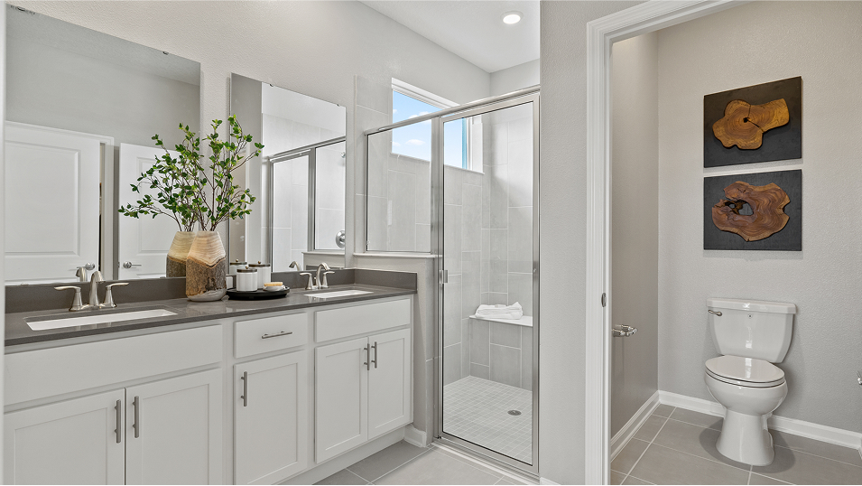 1713 Venice Owners Bath F1