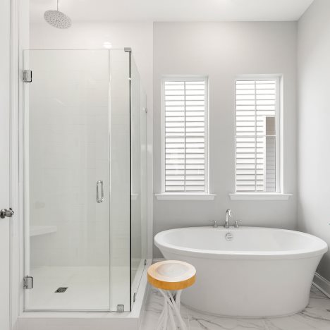 Tradd owner's suite bathroom