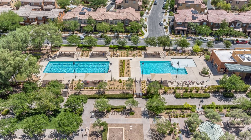 Lucere at Inspirada Swimming Pools