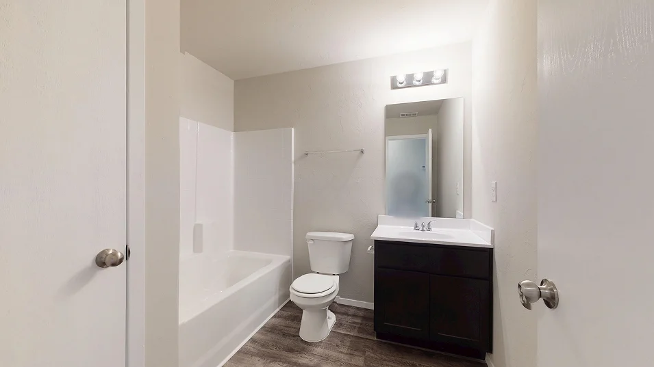 Taylor Core M810 Murrow II Bath2 F1
