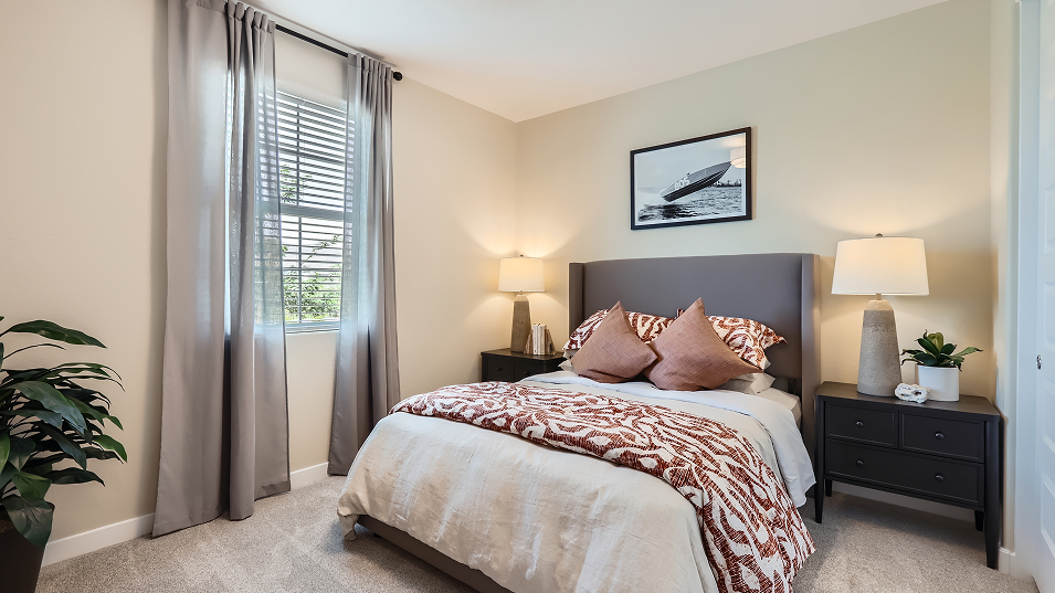 4083 Revolution Bed3 F1 Base10