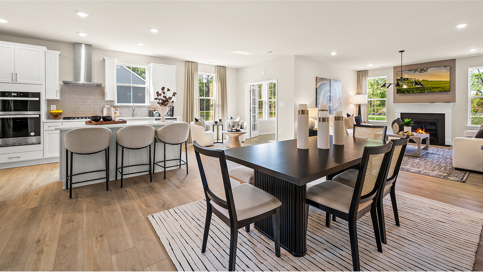 1717 Solano Dining 1of3 Base3 5 12 25
