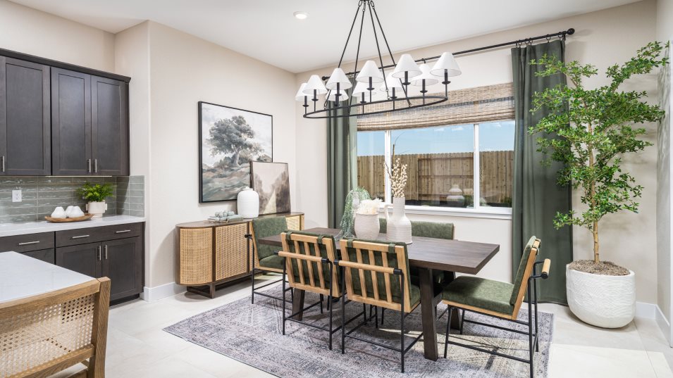 Residence 2570 dining room