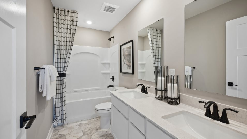 Cascade Bathroom 2