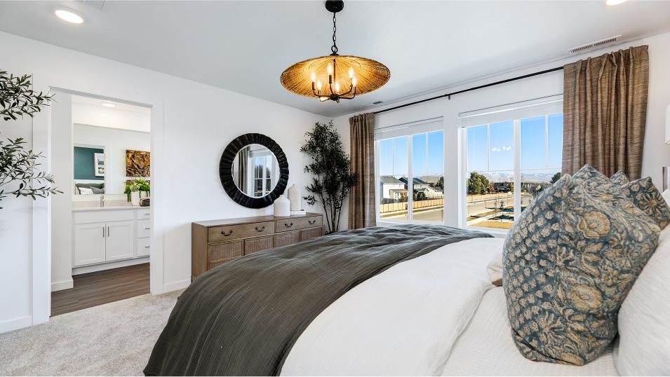 Plan 1950 Owner's Suite Bedroom