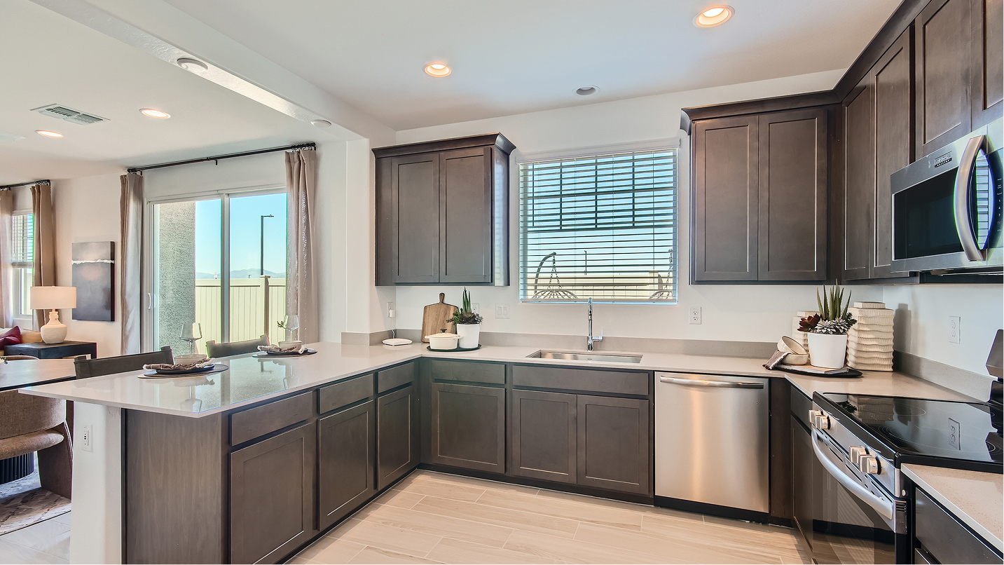 2016 Oxnard Kitchen 2of4 F1 Base2