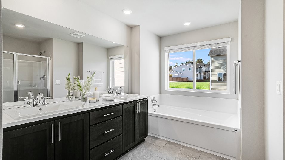 Ivy Owner's Suite Bathroom