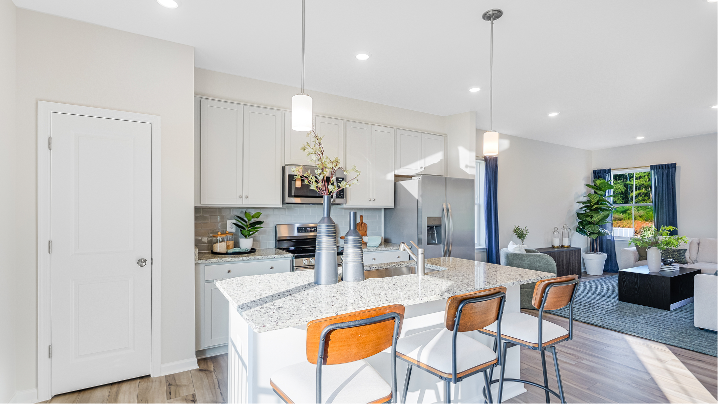 2217 Amelia Kitchen 1of3 F2 082725
