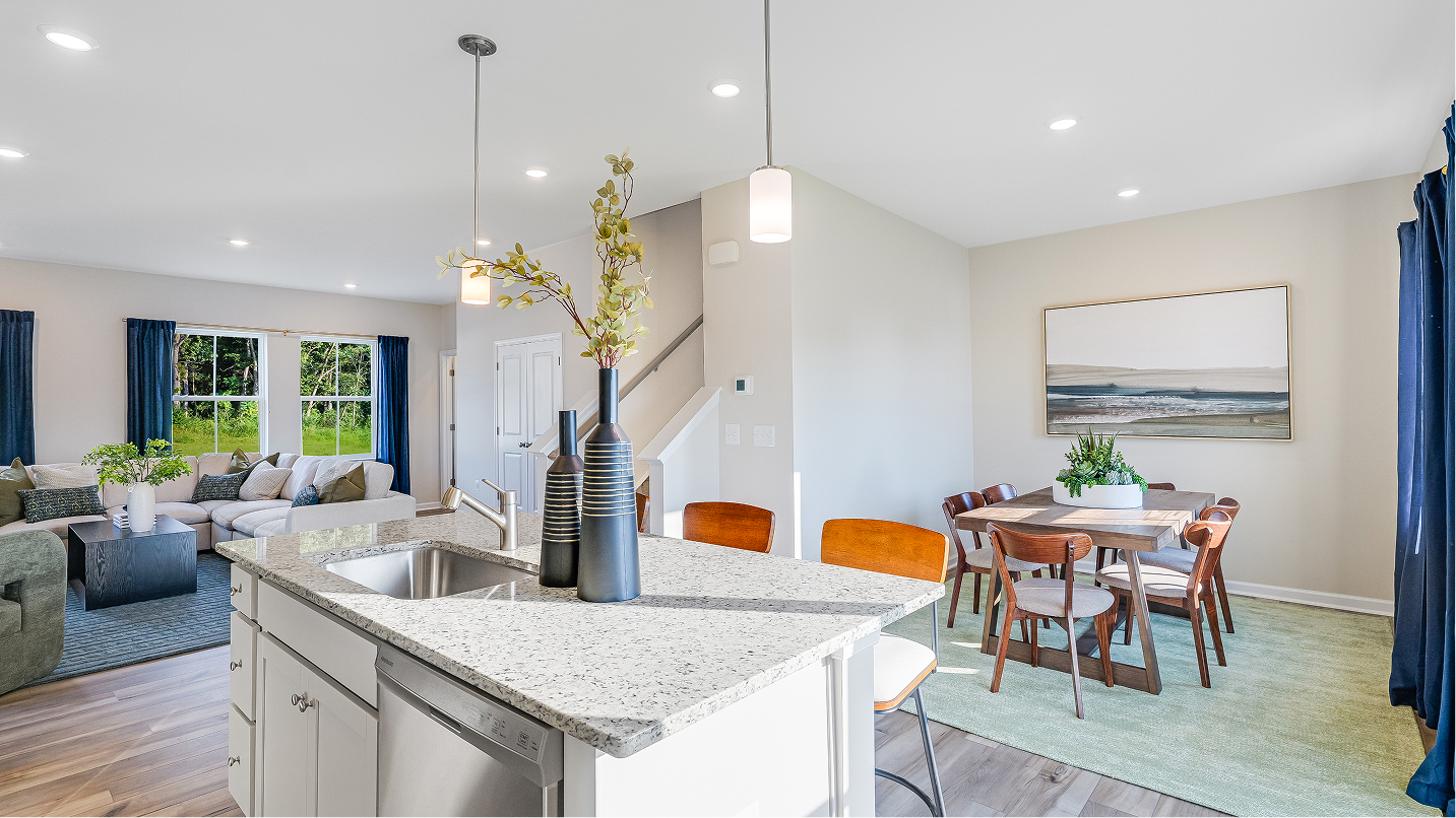 2217 Amelia Kitchen 2of3 F2 082725
