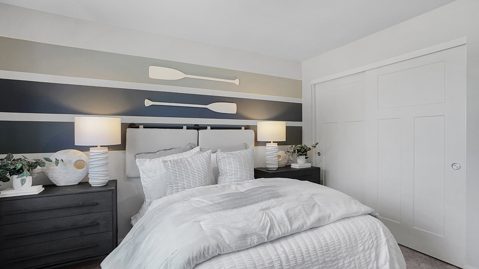 2213 Hillsdale Bed3 2of2 F2