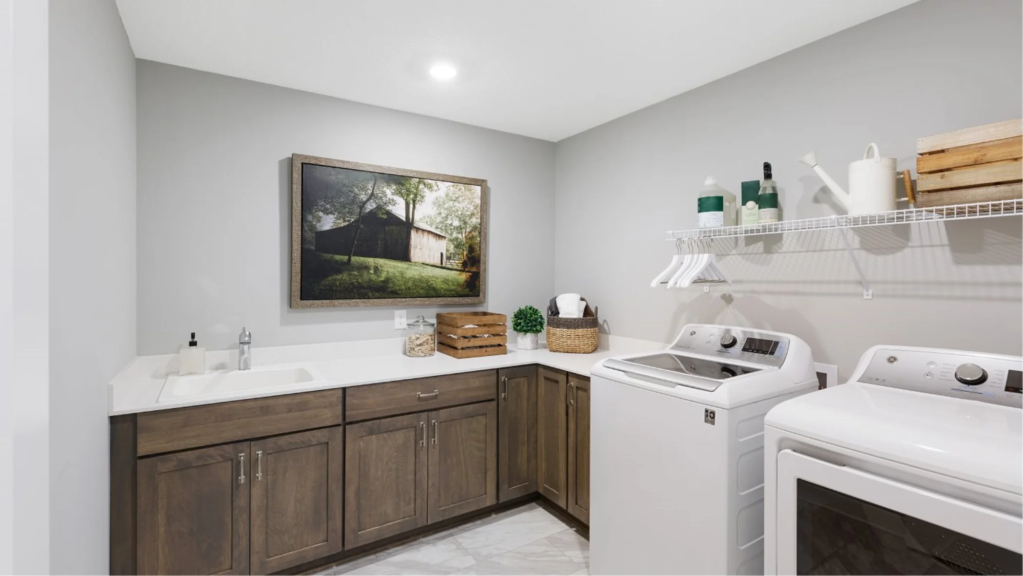 E H05 Washburn Laundry F2 RT Base2
