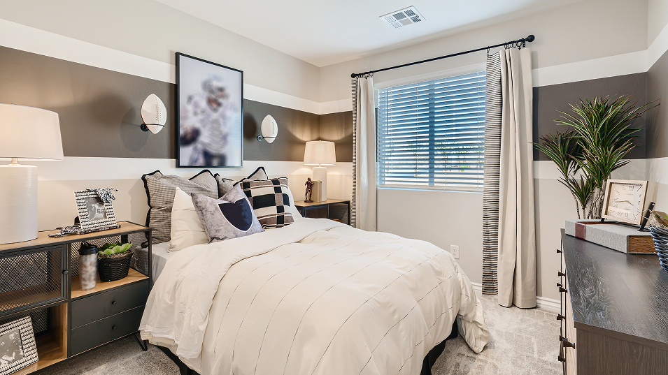 1180 Alma Bed3 2of2 F2 Base2