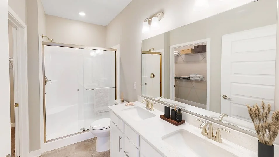 Owners Bathroom