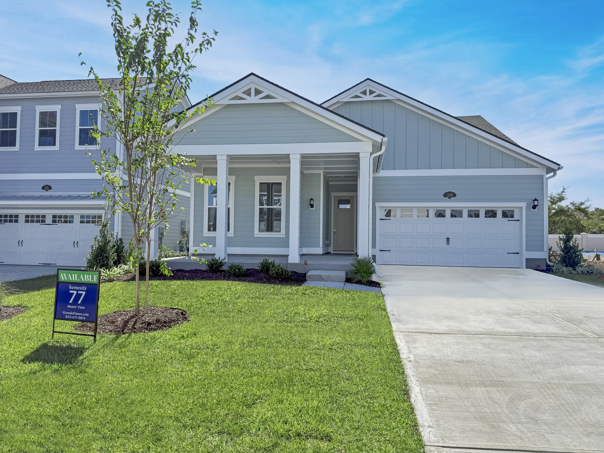 31134600077 Exterior1