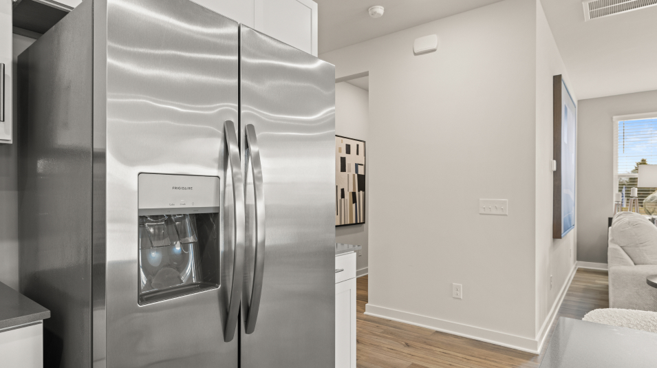 Divisional EI Appliances Refrigerator