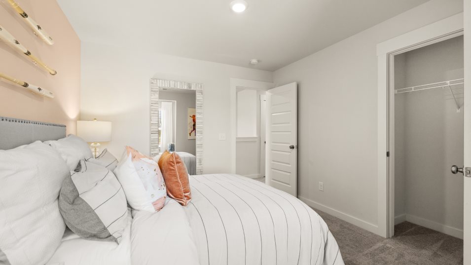 Hamilton Bedroom 4