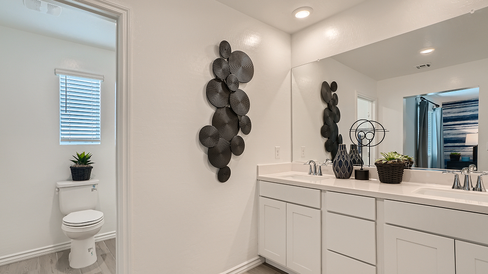 1505 Eden Owners Bath F2 Base3
