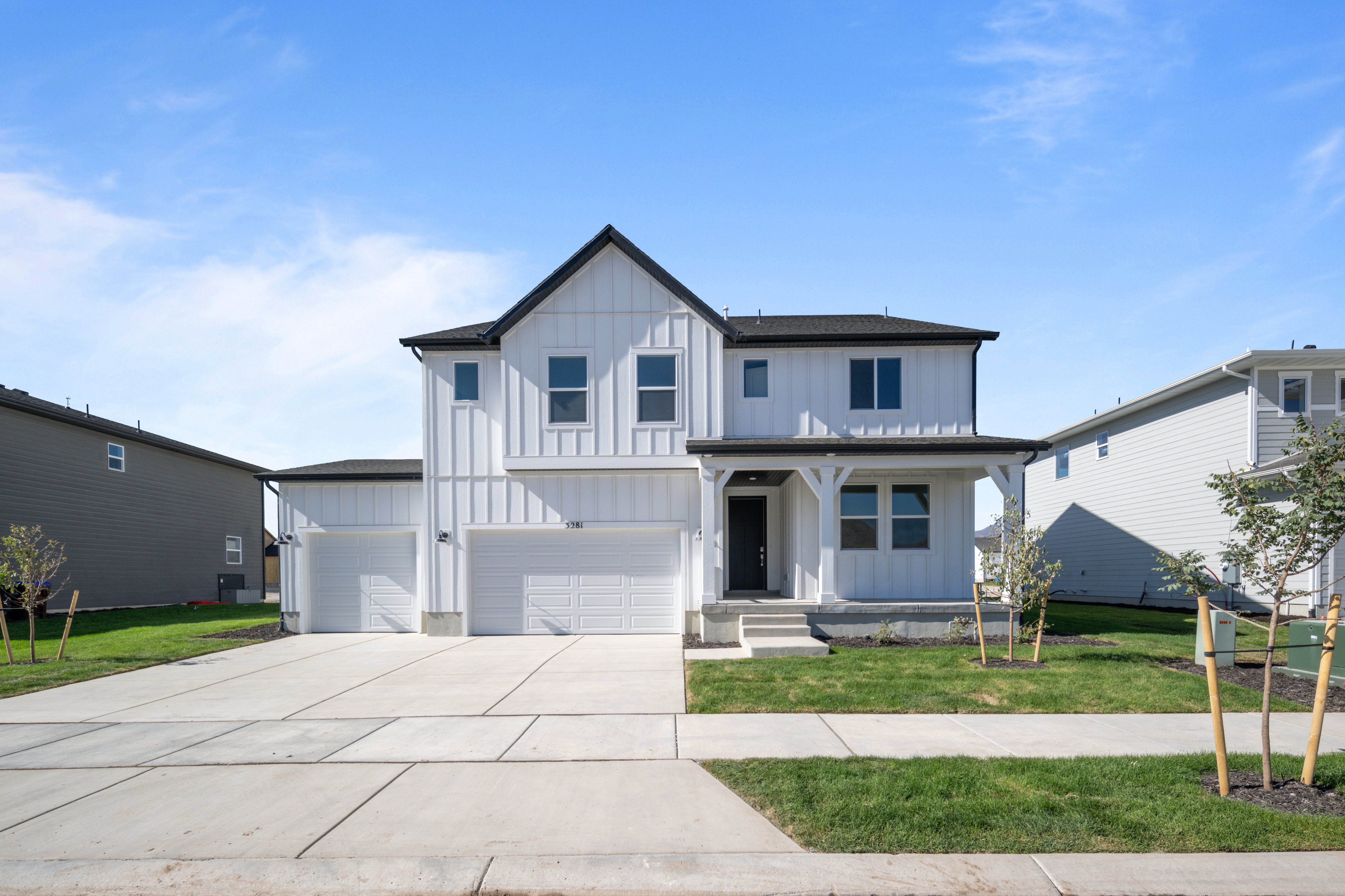 Parkway Fields Redwood Exterior A234