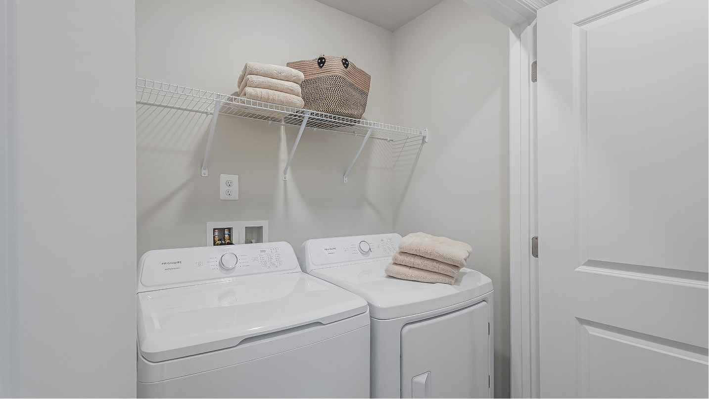2217 Amelia Laundry F3 082725