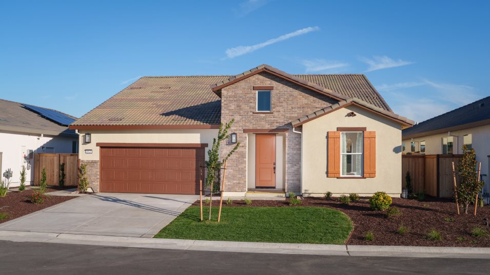 Residence 2246 Front Exterior