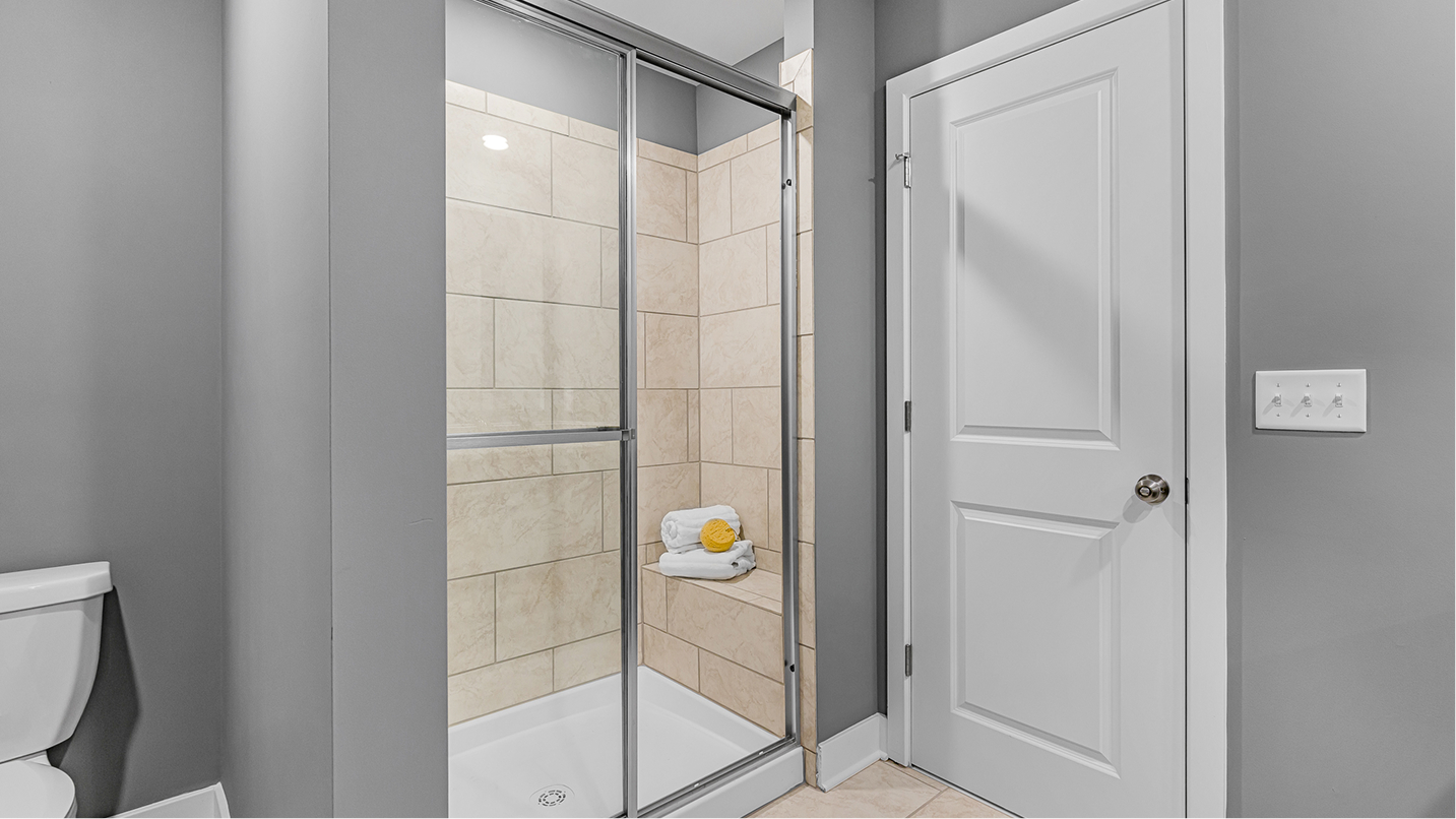 2279 Elmwood Owners Bath 2of2 F3 091625