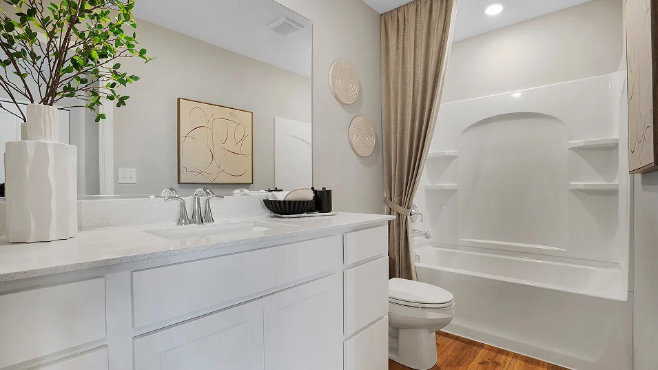 8620 Townsend Bath2 F2