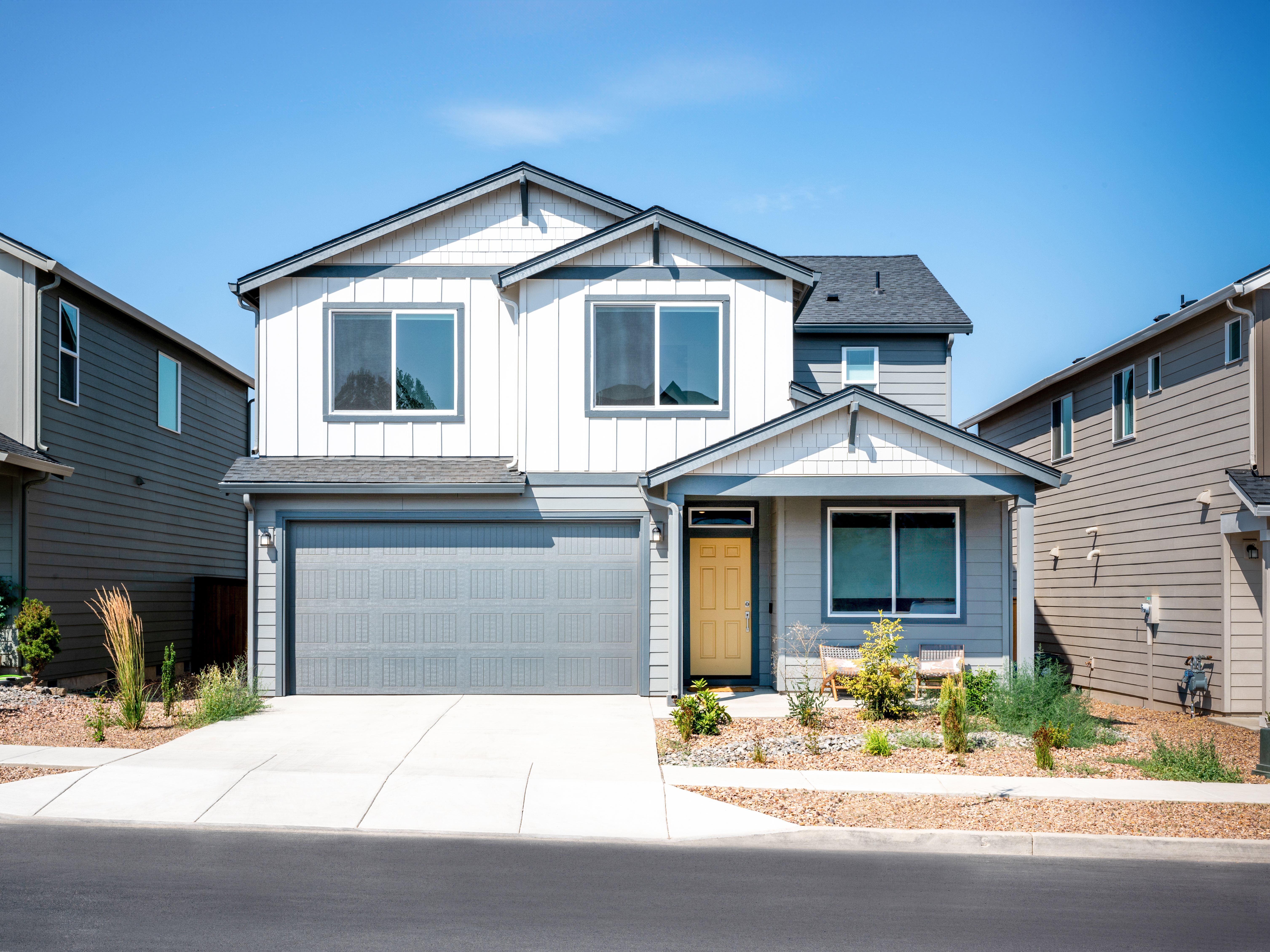 Acadia Pointe Hickory Streetscape