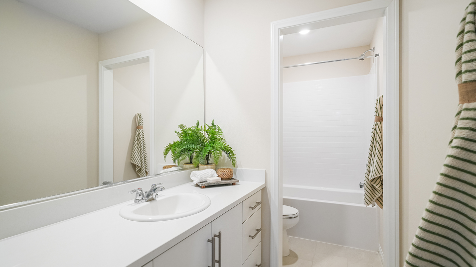 Regal Canterwood Res3 Bath2 F2