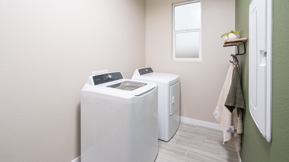 Residence 1629 laundry room