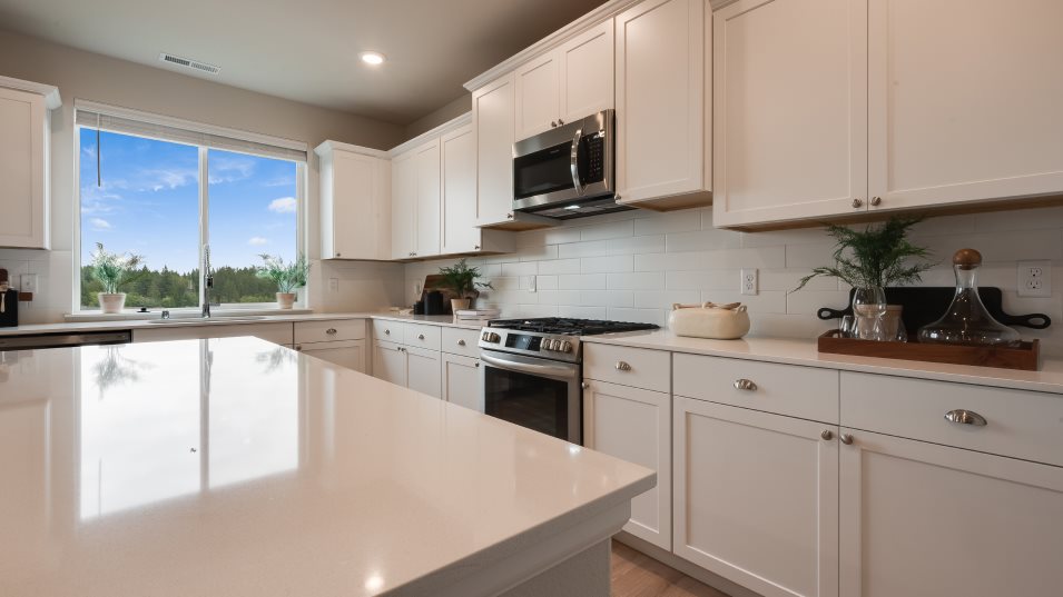 Bailey II Kitchen